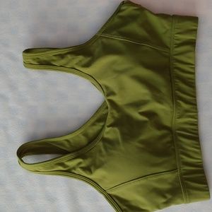NVGTN Sports Bra in Olive size Large